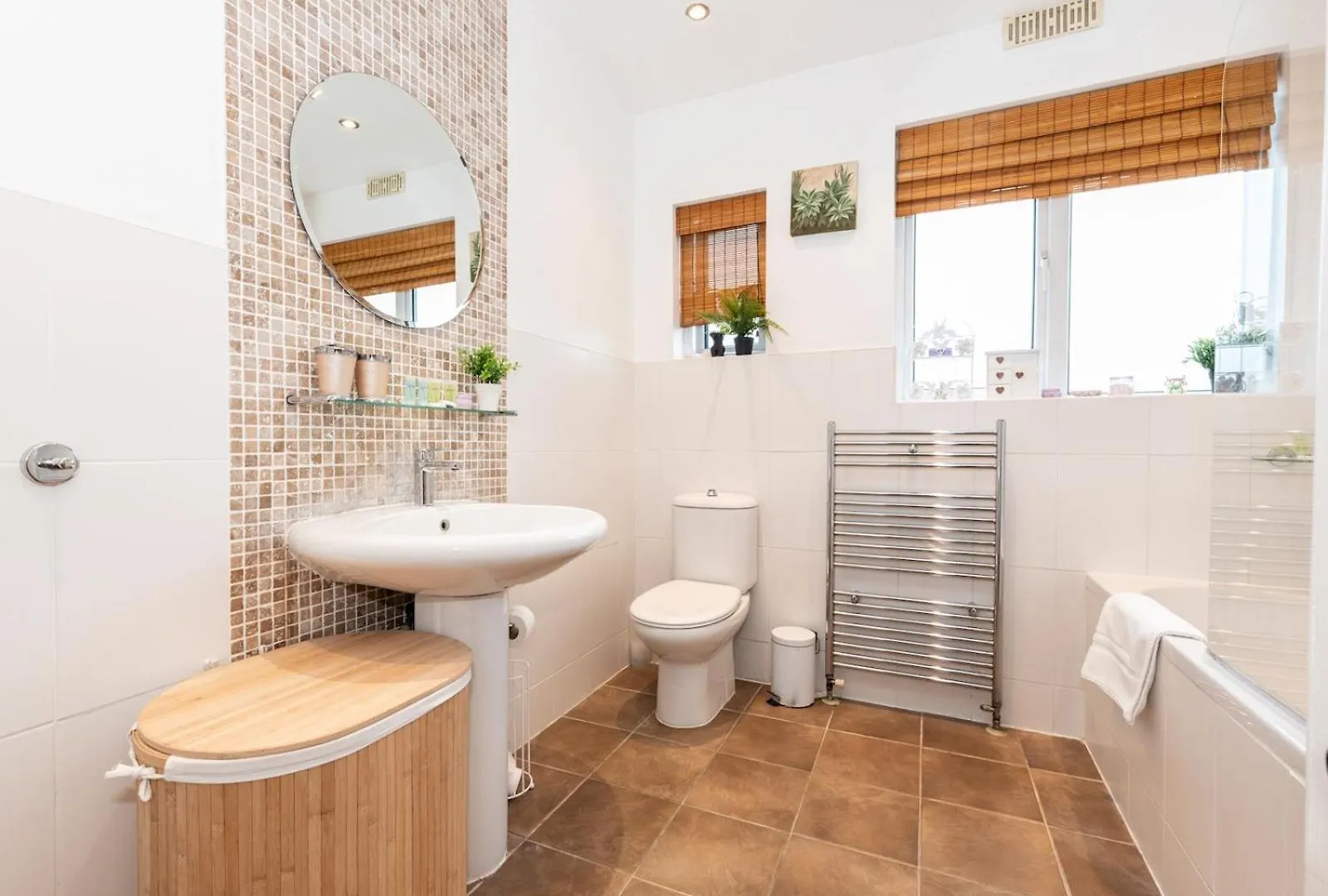 Spacious 4-Bed House Direct Link To Central London Pass The Keys 0*,  בריטניה